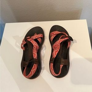 Women’s Chacos, Size 11